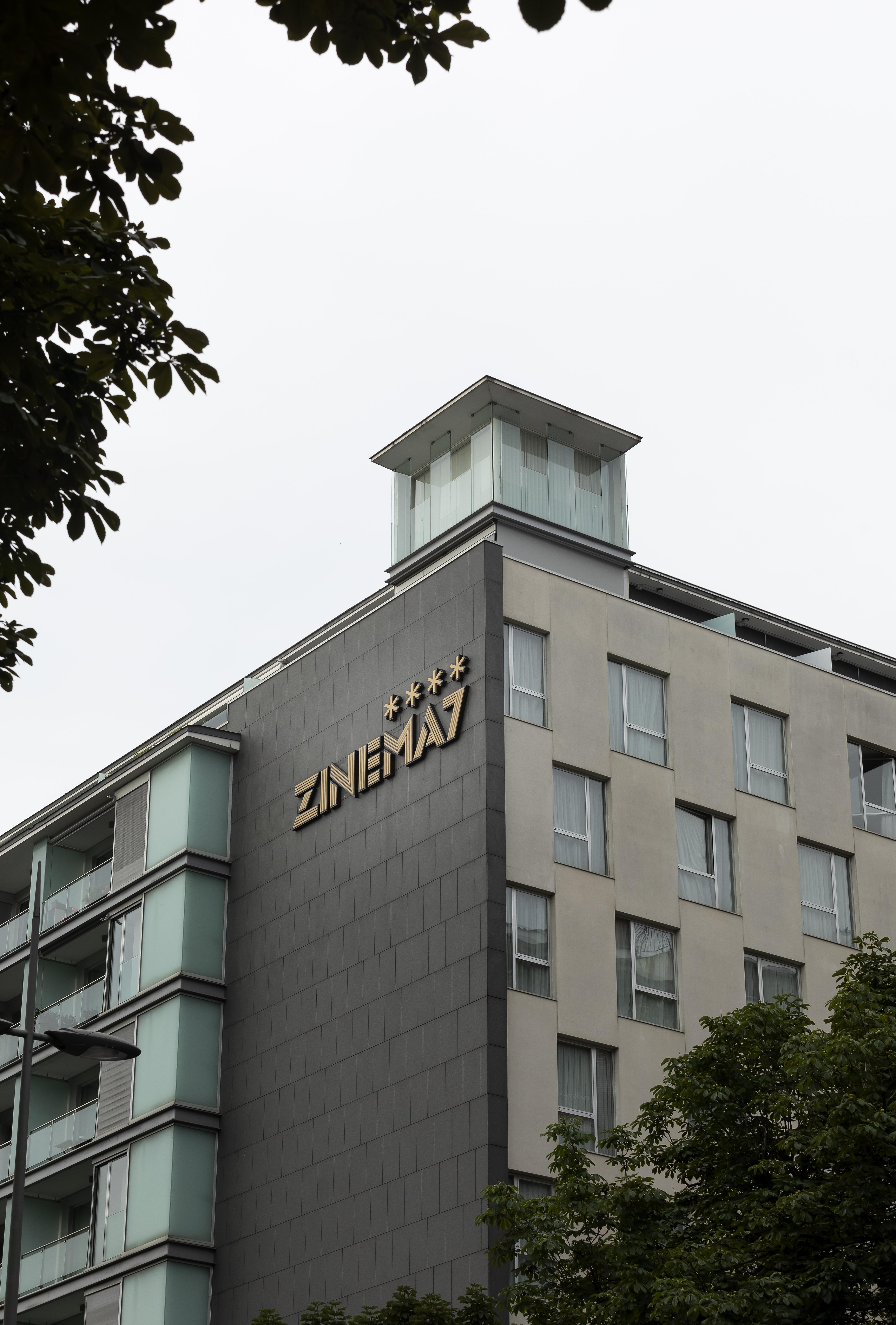 סן סבסטיאן Hotel Zinema7 מראה חיצוני תמונה